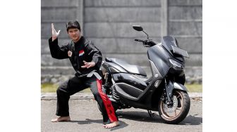 Best 5 Oto: Skutik Bongsor Iko Uwais, Panzer Bike dari Rusia, Serah Terima Bus Listrik MAB