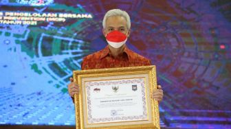 Jateng Raih Penghargaan Tepat Waktu TLHP Penyelenggaraan Pemerintah Daerah