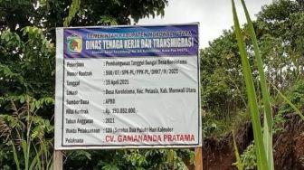 Dinilai Sarat Kepentingan, Proyek Pembangunan Tanggul Sungai Ditolak Kades 