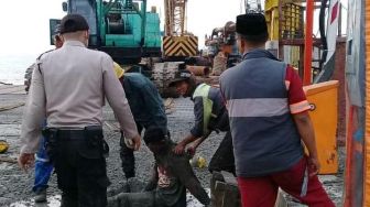 Heboh Kecelakaan Kerja di Pelabuhan Merah; Satu Tewas, Dua Luka-luka