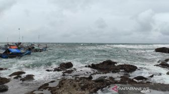 Lima Alat Pendeteksi Tsunami Rusak, Warga Pesisir Selatan Cianjur Diminta Jeli Baca Tanda Alam