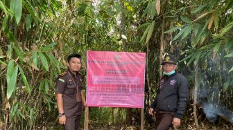 Cabjari Entikong Sita Aset dan Musnahkan Barang Bukti