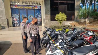 Tangkap Pelaku Balap Liar di Jalan Tentara Pelajar, Ditlantas Polda Metro Angkut 57 Motor