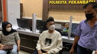 Anggota DPRD Pekanbaru Ngaku Dikeroyok Warga, Saksi Ungkap Hal Berbeda