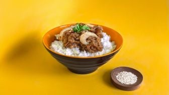 Resep Beef Teriyaki Hokben ala Rumahan, Nggak Usah Jajan!