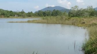 Atasi Banjir di Dabo, Dinas PU Lingga Normalisasi Kolong Batu Kacang