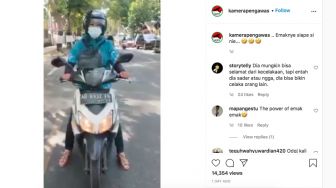 Viral! Berlagak Seperti Penguasa, Emak-emak Ini Berhenti di Tengah Jalan dan Melawan Arus