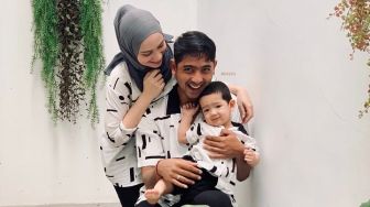 Kisah Perjalanan Cinta Arya Saloka dan Putri Anne, Sahabat Tapi Menikah