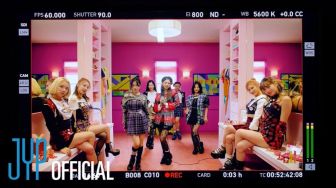 'TT' Jadi MV Pertama Milik Twice yang Sukses Tembus 600 Juta Views, Selamat!