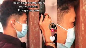 Kocak, Posisi Fotografer Saat Memotret Kawinan Ini Sukses Bikin Ngakak Warganet