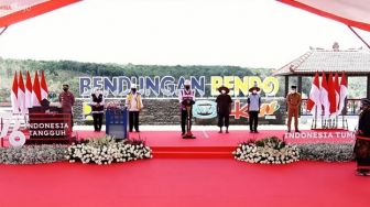 Resmikan Bendungan Bendo, Jokowi Sebut Ada 17 Bendungan Dibangun Pemerintah di 2021