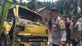 Truk Tabrak 2 Sepeda Motor di Agam, Seorang Pengendara Tewas