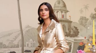 5 Seleb Bollywood Dapat Predikat Artis Terburuk, Sonam Kapoor Merasakan 2 Kali