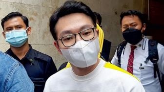 Masih Banyak Orang Tergiur Infus Whitening Murah, dr Richard Lee: Mengerikan Sebenarnya