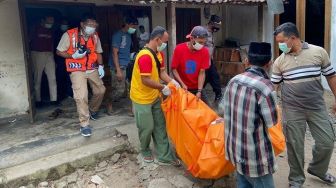 Warga Ponorogo Digegerkan Kasus Cucu 'Cangkul' Kepala Neneknya