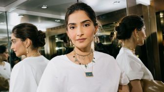 7 Potret Apartemen Sonam Kapoor di Inggris, Serasa Studio Foto