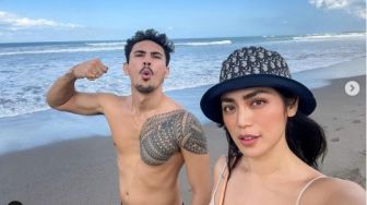 Adu Gaya Jessica Iskandar saat Prewedding Bareng Vincent Verhaag vs Richard Kyle