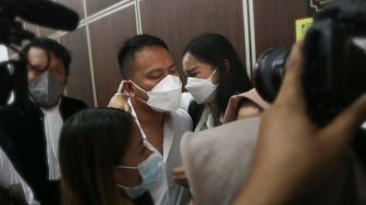 Heboh Kabar Duka Vicky Prasetyo, Kalina Oktarani Beberkan Fakta