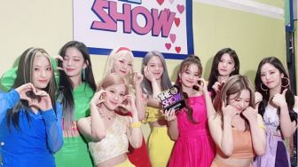 Cetak Sejarah! Untuk Pertama Kalinya Fromis_9 Menang di Acara Musik