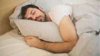 Sulit Tertidur Nyenyak? Coba Konsumsi 4 Asupan Berikut