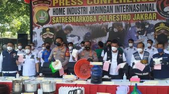 Terungkap! Ada Pabrik Sabu Milik WNA Iran di Tangerang, Sebulan Produksi 20 Kg