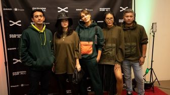 6 Gaya Artis Indonesia di New York Fashion Week, Berpose Kece di Jalanan Kota