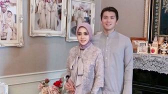Sikap Syahrini saat 'Layani' Reino Barack Jadi Sorotan: Ya Allah Ini...