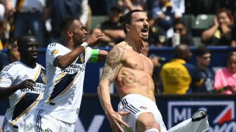 Ashley Cole Ungkap Zlatan Ibrahimovic Punya Kepribadian Ganda