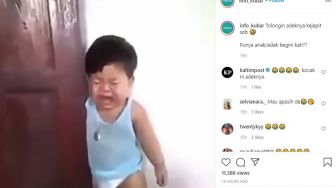 Viral Anak Kecil Terjepit Pintu, Warganet: Kocak Nih Adeknya