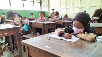1.509 Sekolah Kembali Dibuka Hari Ini, Wagub DKI Berharap Tak Lagi Picu Klaster PTM