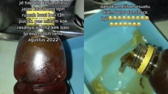 Viral Cewek Syok Lihat Sesuatu dalam Botol Minuman: Semoga Besok Gue Masih Hidup