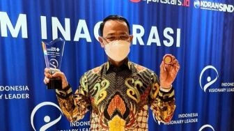 Bupati Majalengka Raih Visionary Leader’s Penanganan Pandemi Covid-19