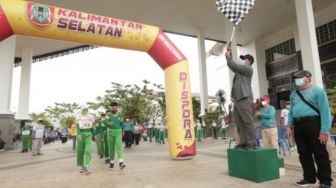 Lomba Gerak Jalan Pelajar 45 Kilometer di Kalimantan Selatan