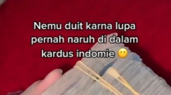 Cewek Temukan Uang Terbungkus Plastik, Jumlahnya Bikin Kaget