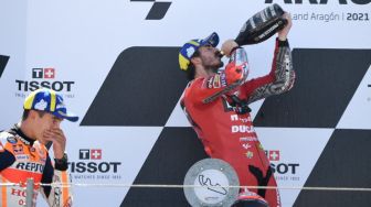 Menangi Pertarungan Sengit Lawan Marc Marquez, Francesco Bagnaia Juara MotoGP Aragon