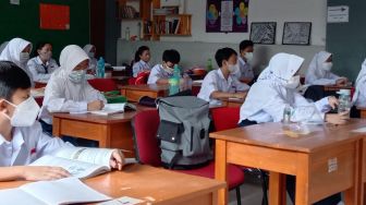 11.615 Siswa Positif Covid-19 Imbas Sekolah Dibuka saat Pandemi, PGRI: Ini Dilema