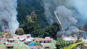 BREAKING NEWS! Serang TNI di Bandara Kenyam Papua, Kelompok Bersenjata Kocar-kacir ke Hutan