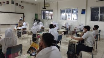 Vaksinasi Diklaim Tuntas, 1200 Sekolah di Depok Mulai PTM, Ini Kata Wakil Wali Kota