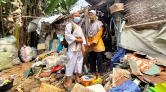 Kisah Ibu di Malang Kayuh Sepeda Demi Mendukung Anak Juara Karate