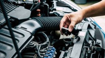 Bisa Buat Mesin Mobil Overheat, Ini Penyebab Air Radiator Cepat Habis