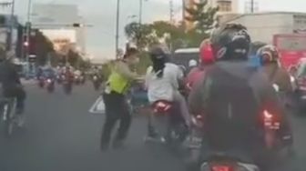 Viral Polisi di Semarang Dorong Pengendara Motor Hingga Jatuh, Ini Penjelasan Polda Jateng