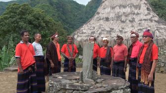 Mengenal Masyarakat Adat di Indonesia, Benarkah Tertutup dan Menarik Diri dari Dunia Luar?