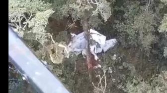 Penampakan Pesawat Rimbun Air yang Ditemukan di Gunung, Kokpit Hancur Parah