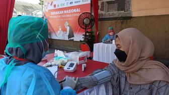 Bantu Kejar Target Herd Immunity, Projo Kota Semarang Vaksin 1.300 Orang dalam Sehari