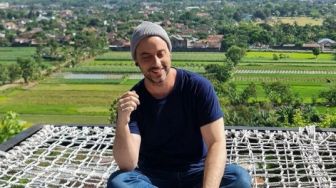 7 Potret Dave Moffatt Liburan di Jogja Bareng Zaskia Adya Mecca, Bikin Fans Heboh!