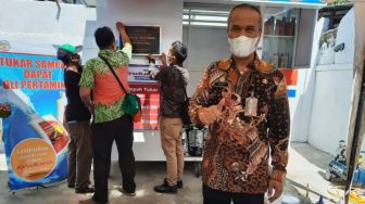 Pemkot Jakarta Utara Fasilitasi Penukaran Sampah Dengan Oli di Cilincing