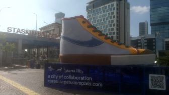 Pemprov DKI: Tugu Sepatu di Jalan Sudirman Tak Sekedar Mempercantik Kota