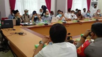 Terjadi Pro Kontra Antar Petani Plasma Sawit, Bupati: Harus Ada Koperasi