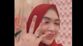 Cincin Lamaran Ria Ricis, Bertabur Berlian dan Berbentuk Hati