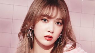 Eks Member IZ*ONE Miyawaki Sakura Siap Luncurkan Produk Kecantikan